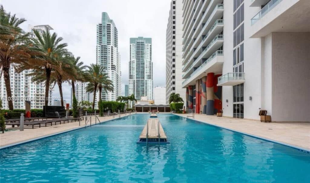 estudios en alquiler en miami